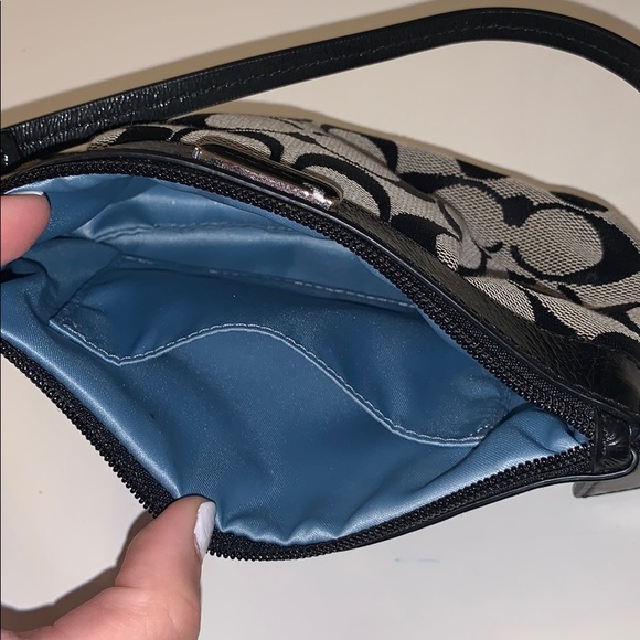 Large black Coach wristlet - Picture 3 of 4